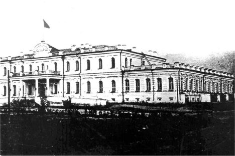   1887 